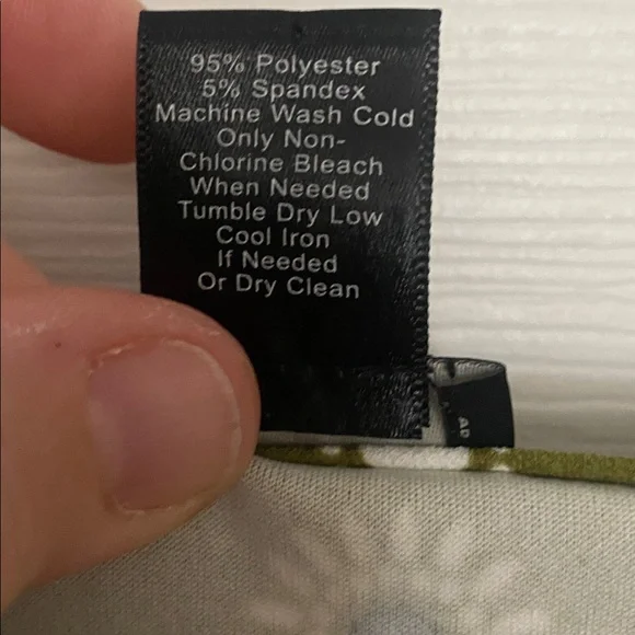 Ann Taylor Green Floral Blouse - Picture 4 of 4